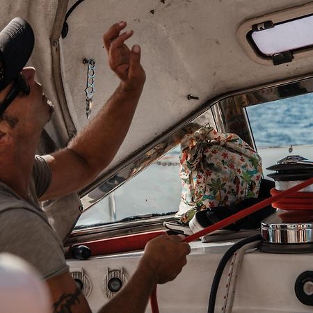 2 Nuits Insolites & 1 Excursion Voile A Bord Du Voilier Mori Ora Moorea Εξωτερικό φωτογραφία