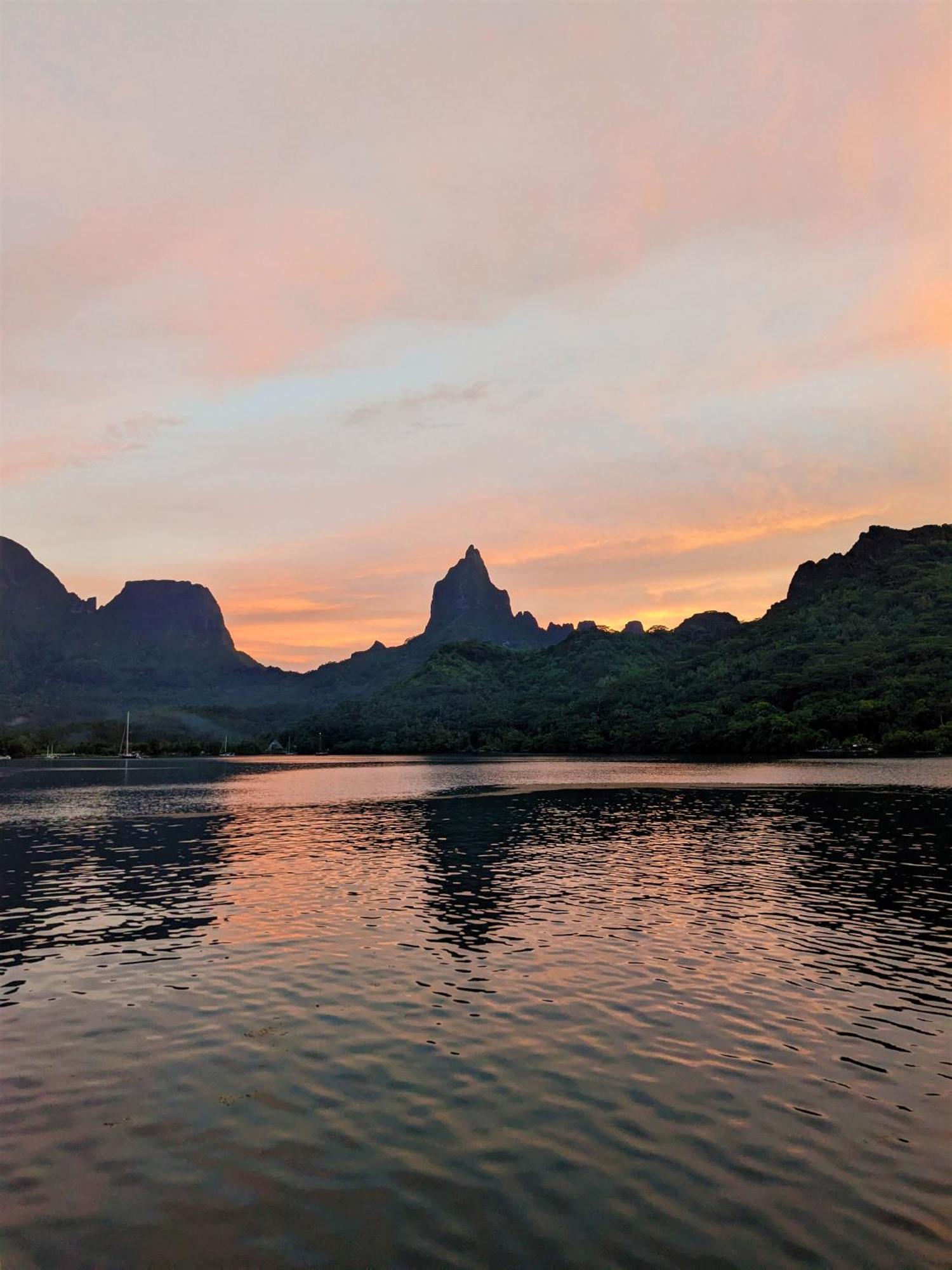 2 Nuits Insolites & 1 Excursion Voile A Bord Du Voilier Mori Ora Moorea Εξωτερικό φωτογραφία